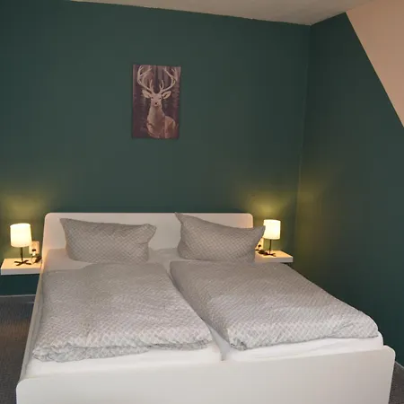 מלון Garni B R O C K E N H E X E *